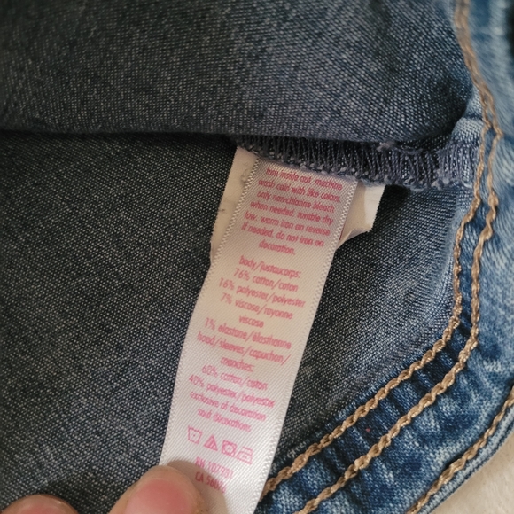 🆓️FREE 🎁WHEN PURCHASE ANY ITEM. Justice Girls Jean Jacket - Picture 9 of 9